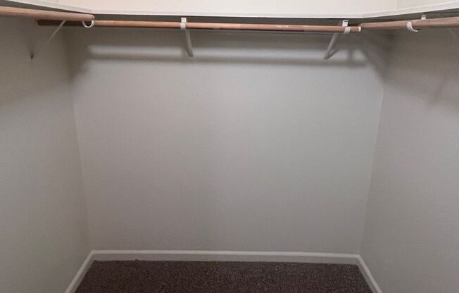 2 beds, 2 baths, $2,195, Unit # 1813