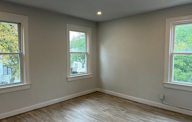 3 beds, 1 bath, 750 sqft, $2,000, Unit 3