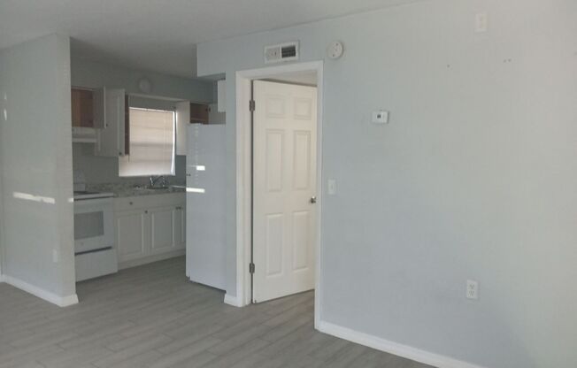 1 bed, 1 bath, 580 sqft, $1,250, Unit No. 105