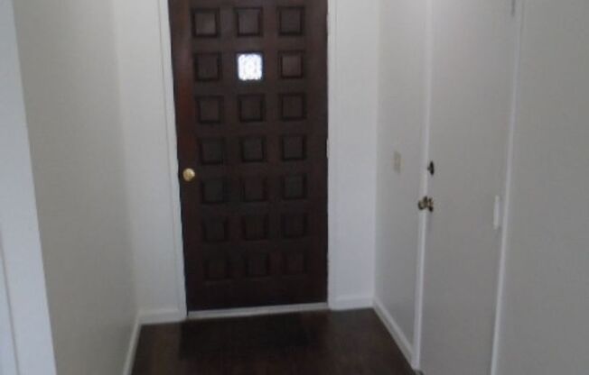 NICE SINGLE STORY HOME IN EAST ROSVILLE!