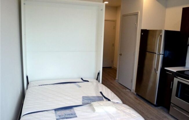 Studio, 1 bath, 267 sqft, $1,195, Unit 104