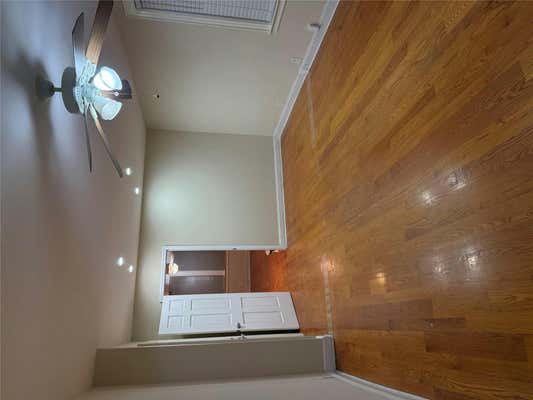 3 beds, 1 bath, 1,265 sqft, $3,000, Unit 2