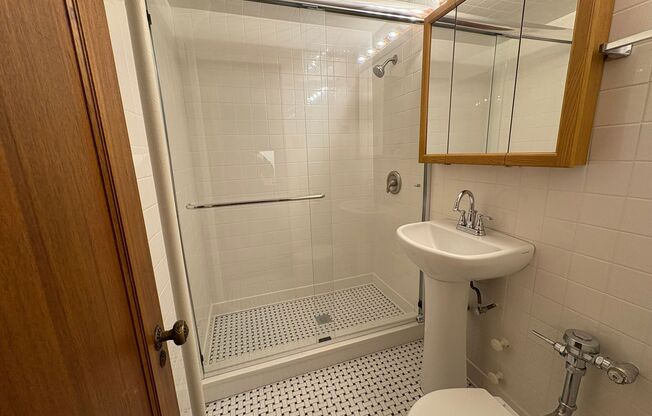 1 bed, 1 bath, 600 sqft, $2,175, Unit 273-1101