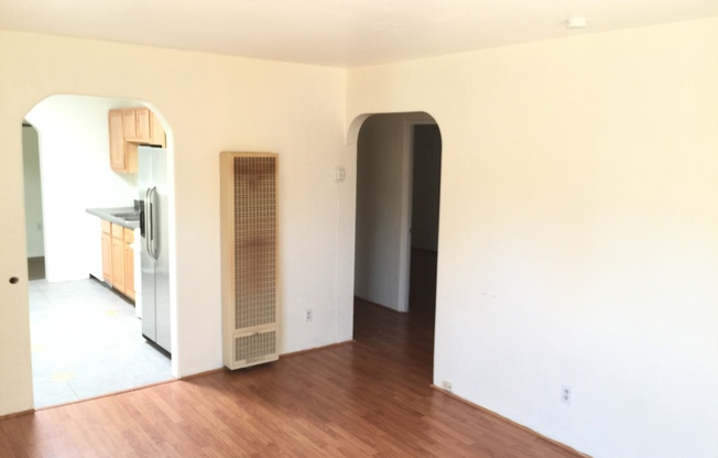 2 beds, 1 bath, $1,550