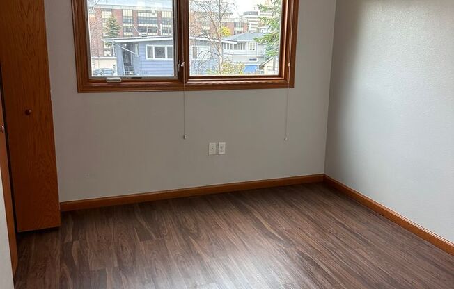 Beautiful park place condo