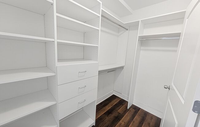 Studio, 1 bath, 450 sqft, $1,495, Unit 002