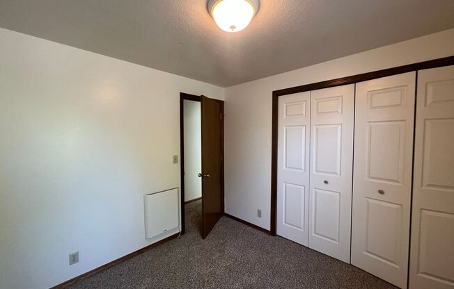 3 beds, 2 baths, $2,150