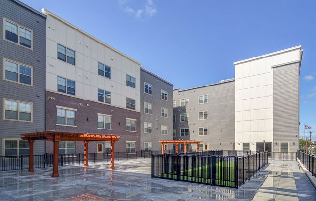 1 bed, 1 bath, 762 sqft, $2,395, Unit Residence 413