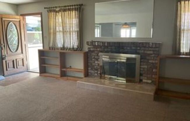 5 bed 2 Bathroom in Riverside