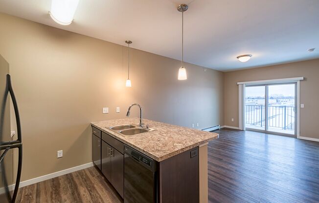 Studio, 1 bath, 611 sqft, $1,015, Unit 112