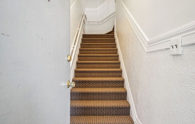 Large, pet friendly 3BR/1BTH flat near Alamo Square