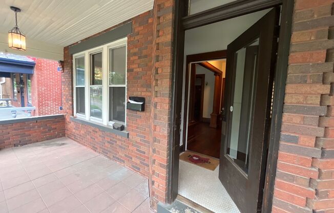 1702-1704 Bryden Rd