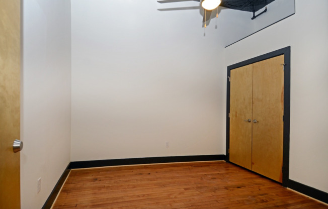 1 bed, 1 bath, 690 sqft, $1,320, Unit Unit 303