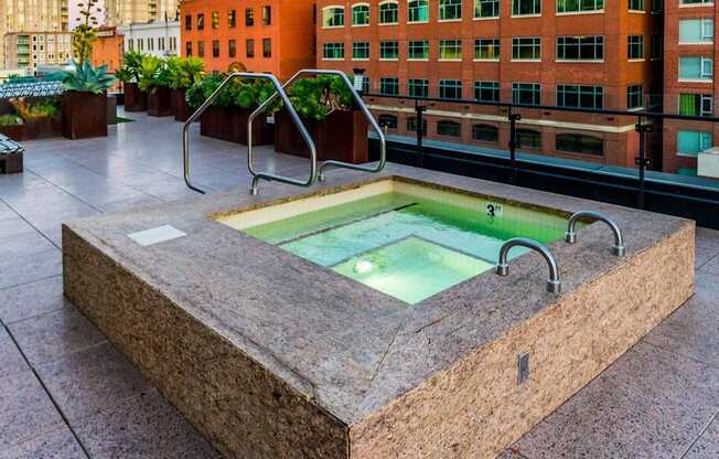 ARC LIGHT APARTMENTS
IN SOUTH PARK
SAN FRANCISCO, CA