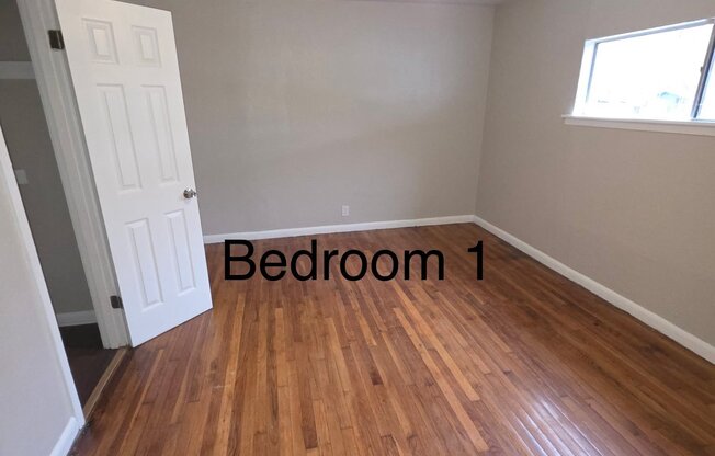 214 LINDA DR
