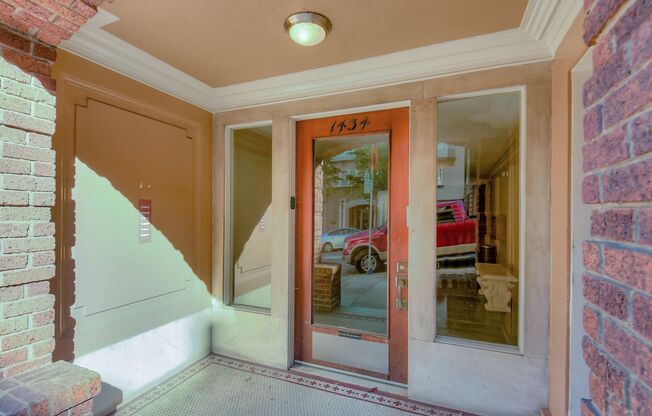 1434 Jones Street Apartments