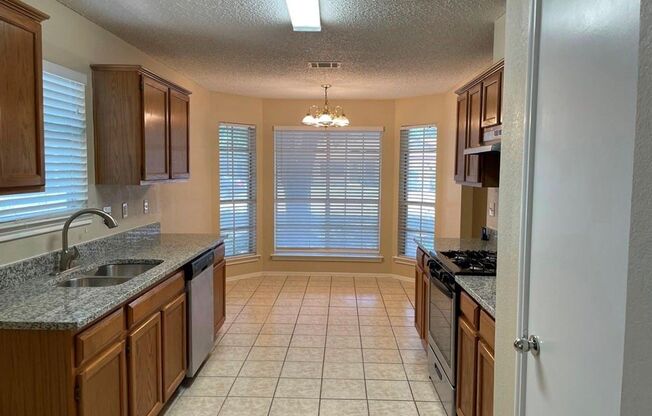 Great remodel and update of cute home in west Round Rock!