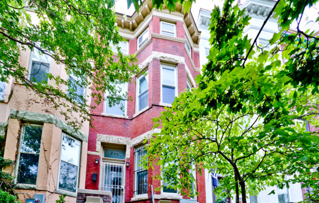 118 W St NW