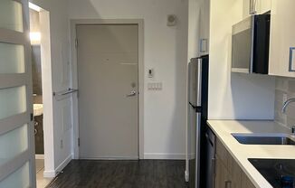 Studio, 1 bath, 244 sqft, $1,307, Unit 504