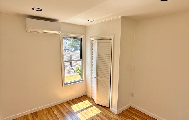 14 VERMONT CT