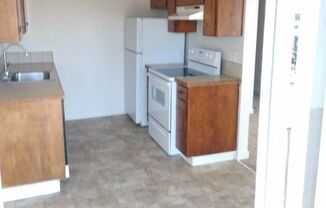 Two Bedroom Apt Homes - Central Mill Plane Location - Near Clark College