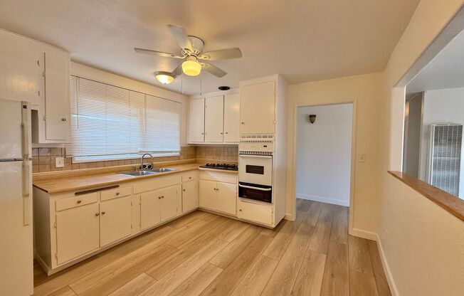 3 bedroom house in Santee with Large yard, 2-Car Garage!