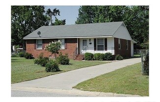 5105 HEWITT DR