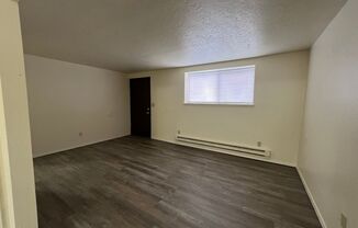 3 beds, 1 bath, $1,295, Unit 1250 Holman