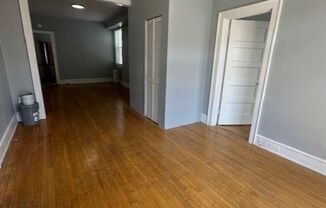 2 beds, 1 bath, 900 sqft, $1,500, Unit 8