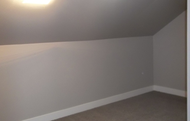 2 beds, 2.5 baths, 1,438 sqft, $1,995, Unit 073