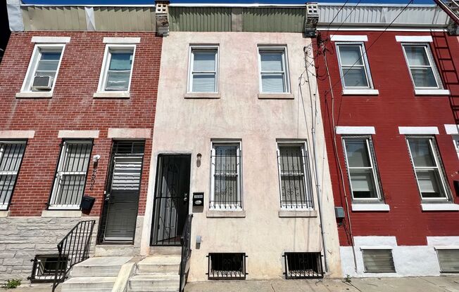 Stunning 3-Bedroom Townhouse Just Outside Fishtown! Available NOW!