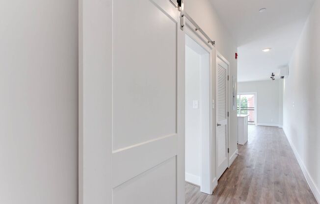 1 bed, 1 bath, 654 sqft, $1,825, Unit 407