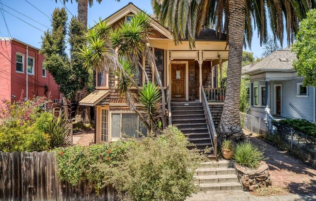 1723 Carleton St Unit A, Berkeley, CA 94703