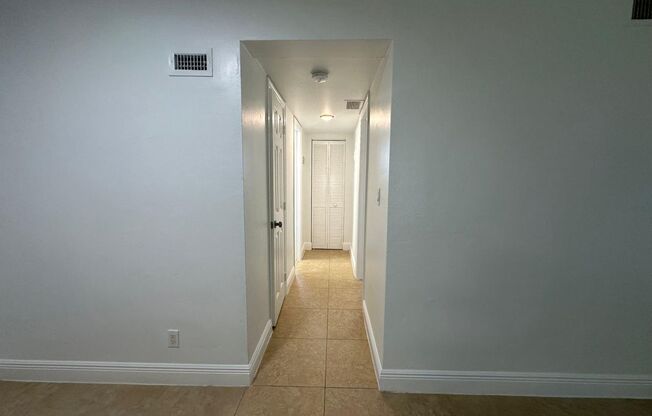 1 bed, 1 bath, $1,595, Unit 121