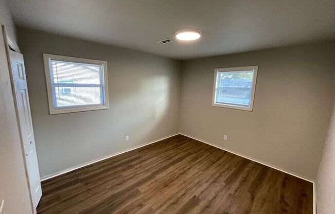 3 beds, 1 bath, $1,595