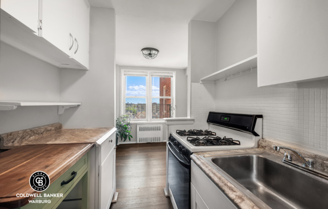 2155 82 ST