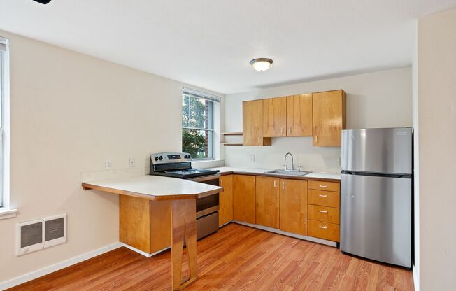 Studio, 1 bath, 400 sqft, $1,195, Unit B05