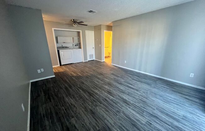 1 bed, 1 bath, 702 sqft, $885, Unit 36C