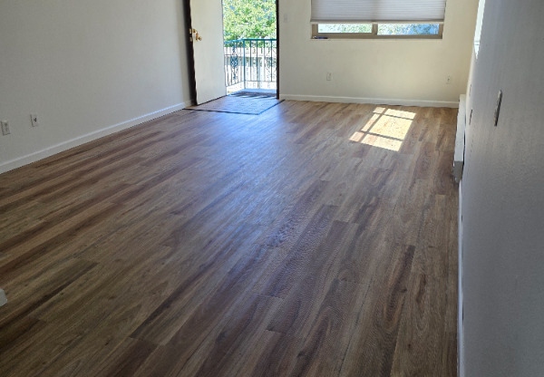 3610 14 AVE W