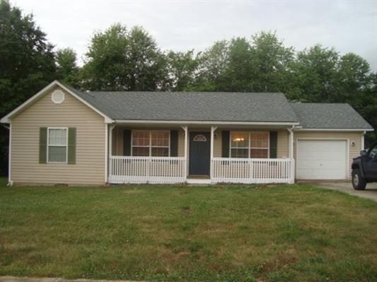 3 beds, 2 baths, $1,250