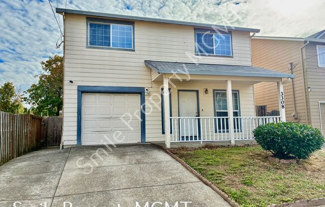 A beautiful 2-story single house with 4 bedrooms & 2.5 bathrooms!