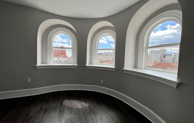 2 beds, 2 baths, 933 sqft, $2,015, Unit 703