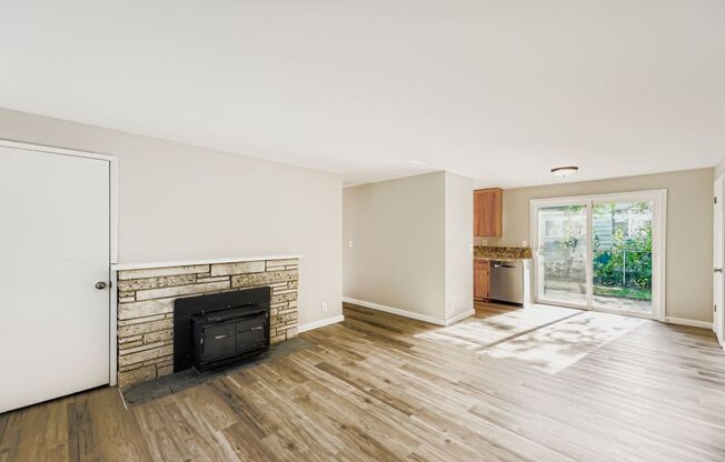 Fully-Remodeled 3 Bed 1 Bath Mountlake Terrace Home!