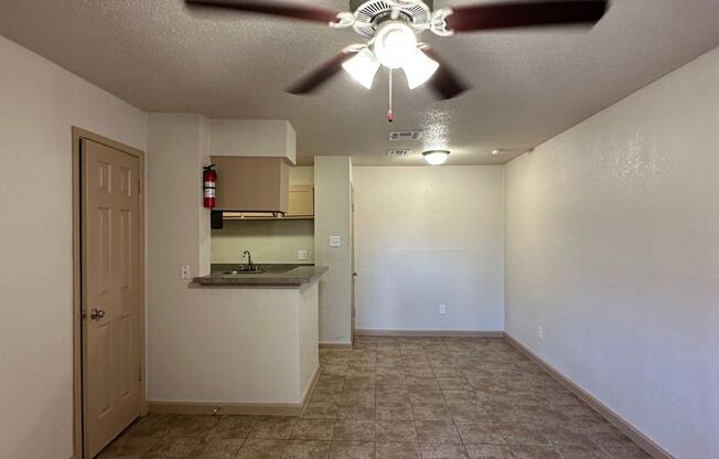 1 bed, 1 bath, 682 sqft, $905, Unit 414
