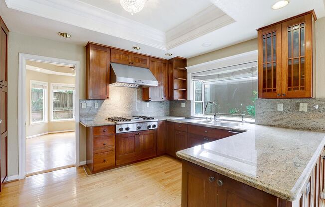1303 QUAIL CRK CIR