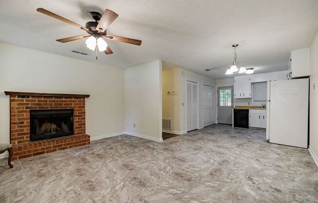 112 UPLAND CT