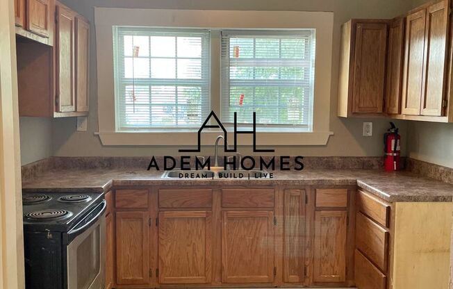 Spacious 2 Bedroom Home in a Central Location!! - (Duplex)