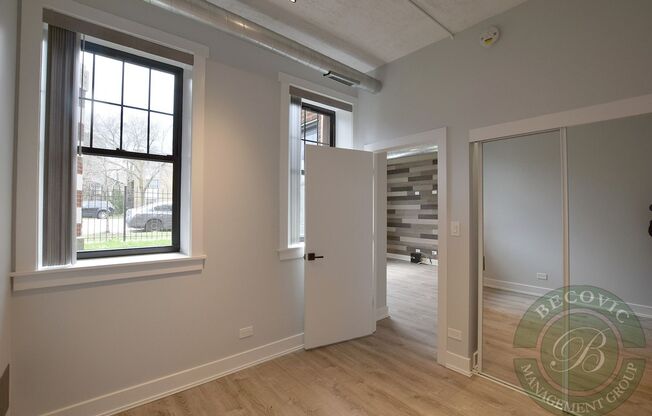 1 bed, 1 bath, 338 sqft, $1,900, Unit 115