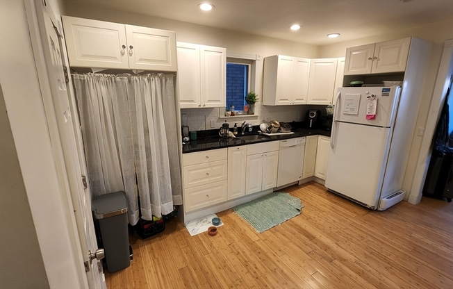 305 CHELSEA