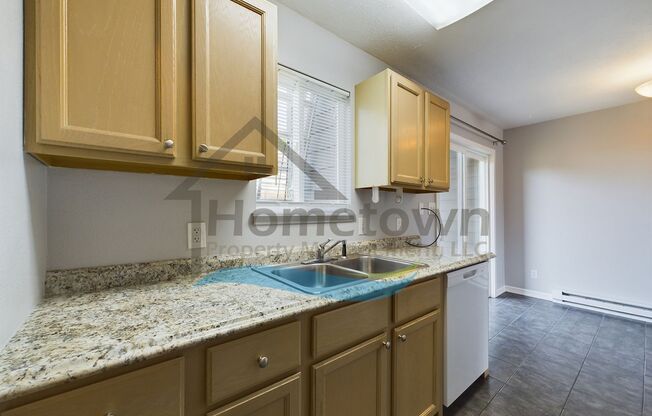 2 beds, 1 bath, 840 sqft, $1,200, Unit Unit 2